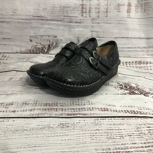 Alegria non slip black floral tooled women’s nursing style shoes size 40